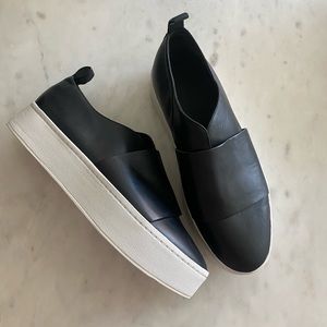 Vince slip on sneakers